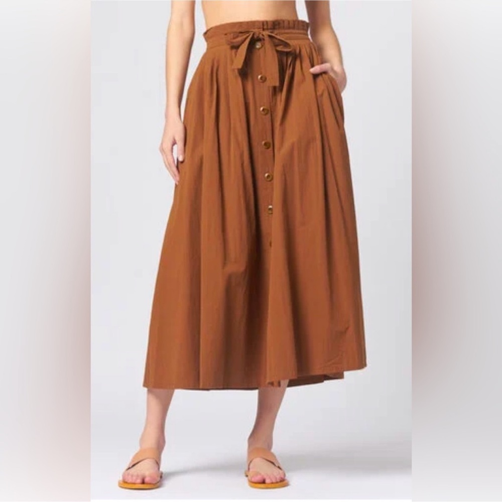 THE GREAT. treeline skirt in suntan